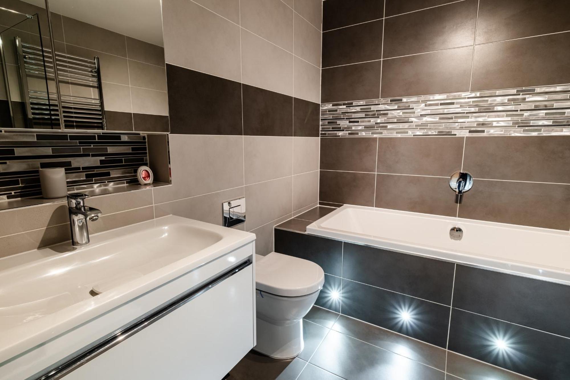 Modern House With Hot Tub, Perfect Night Away! Villa Huntly Exterior photo
