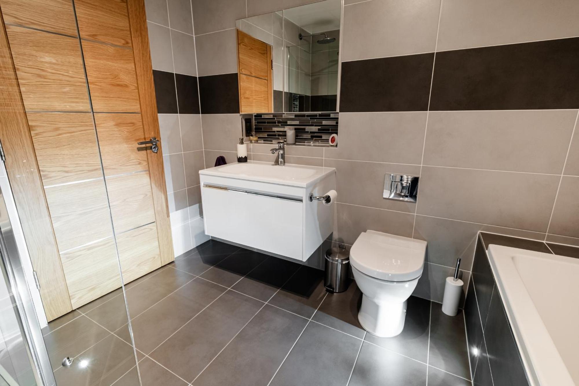 Modern House With Hot Tub, Perfect Night Away! Villa Huntly Exterior photo